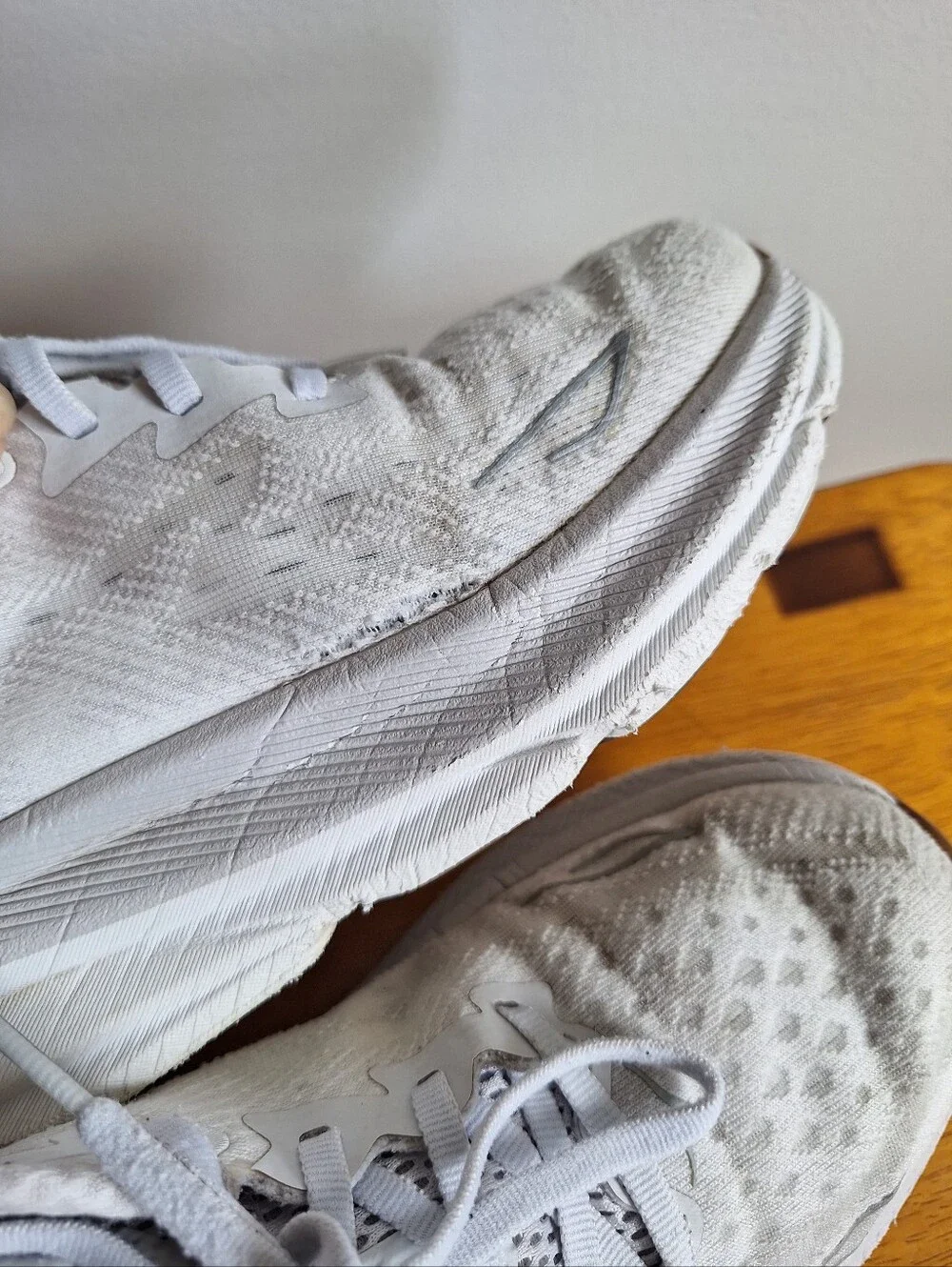 Hoka Clifton 9 Women's White Nimbus Cloud Size 8B